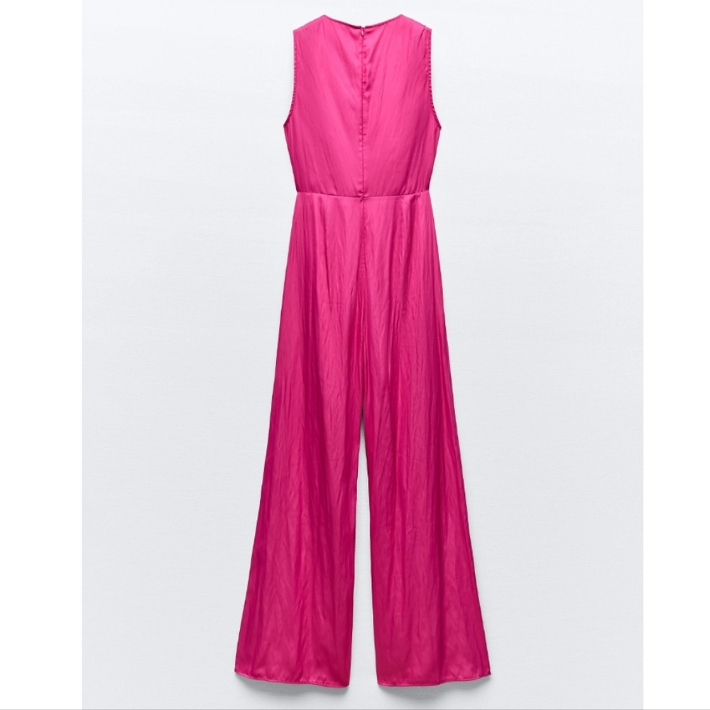 ❌️SOLD❌️GATHERED WAIST SATIN EFFECT JUMPSUIT SIZE L - Picture 6 of 8